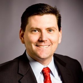 headshot of Jamie Uitdenhowen